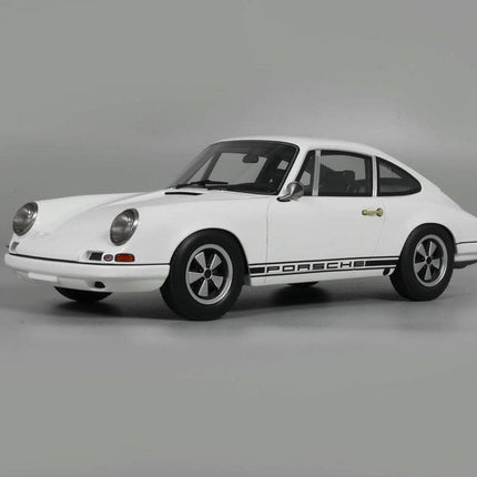 GT Spirit Porsche 911 R 1967 1:18 Resin Model Car - detailed collector display model