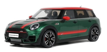 1:18 scale diecast Mini Cooper Clubman model car in green with red accents, detailed features