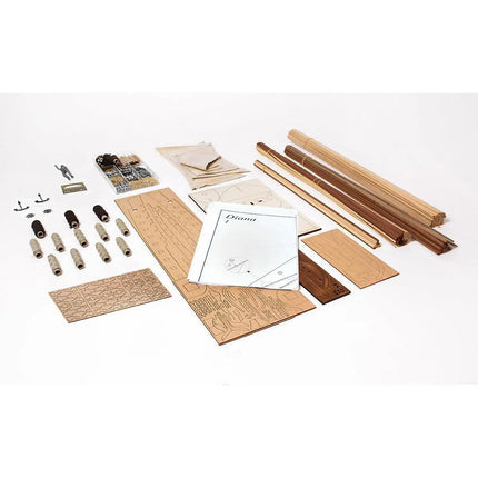 https://cdn.shopify.com/s/files/1/0622/6942/3871/files/OcCre-Maqueta_madera_barco_diana_contenido.webp?v=1761674505