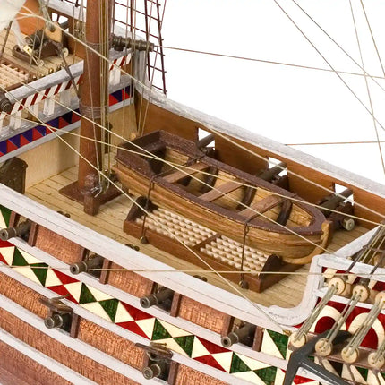 https://cdn.shopify.com/s/files/1/0622/6942/3871/products/OcCre_Maqueta_Barco_Madera_HMS_Revenge_Cubierta.webp?v=1761674117