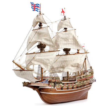 https://cdn.shopify.com/s/files/1/0622/6942/3871/products/OcCre_Maqueta_Barco_Madera_HMS_Revenge_Perfil.webp?v=1761674117
