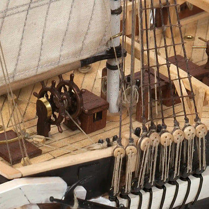 https://cdn.shopify.com/s/files/1/0622/6942/3871/products/OcCre_Maqueta_Barco_Madera_HMS_Terror_Timon.webp?v=1761673337