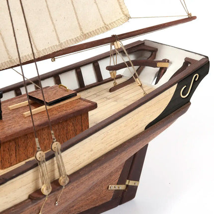 https://cdn.shopify.com/s/files/1/0622/6942/3871/products/OcCre_Maqueta_Barco_Madera_Polaris_Popa_Cubierta.webp?v=1761673225