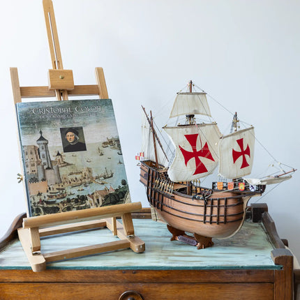 https://cdn.shopify.com/s/files/1/0622/6942/3871/files/OcCre_Maqueta_Santa_Maria_Atrezzo.webp?v=1774353230