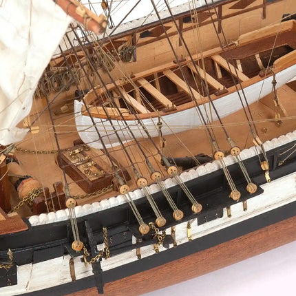 https://cdn.shopify.com/s/files/1/0622/6942/3871/products/OcCre_maqueta_barco_de_madera_HMS_Beagle_Cubierta.webp?v=1761673316