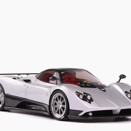 https://www.mydiecastcars.com/wp-content/uploads/2022/09/Pagani-zonda-f-street-almost-real-1.jpg