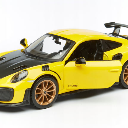 https://a.allegroimg.com/original/11ed96/5f89bda44fd08b3b5125f959c576/Porsche-911-991-II-2-GT2-RS-2018-Maisto-1-24-Yellow-Model-Samochodu-31523-Skala-skale-1-19-do-1-25