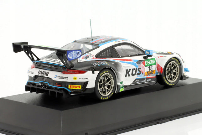https://a.allegroimg.com/original/119b28/447b54ae4a4ca602e7425849e439/Porsche-911-GT3-R-18-ADAC-GT-Masters-2020-KUeS-Team75-Bernhard-Ixo-1-43-Kod-producenta-LEGT-43044-LEGT43044