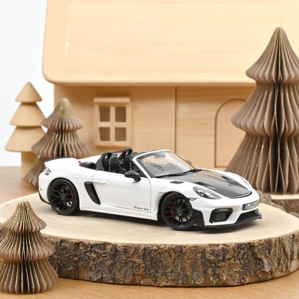 Porsche 718 Spyder RS Diecast Model | Norev 1:18, Weissach Package