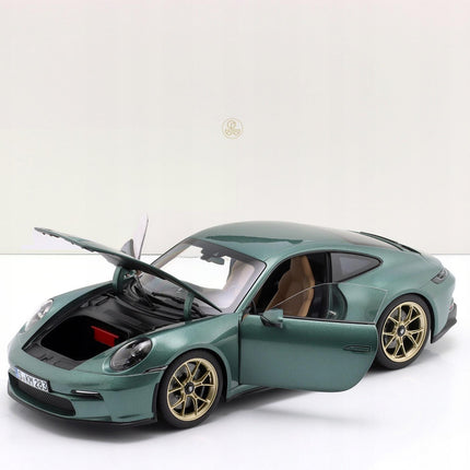 Porsche 911 (992) GT3 Touring 2022 Malachite Green Metallic Norev 1:18 Costum Plates