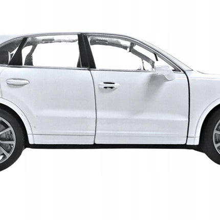 Porsche Cayenne Turbo 2018 Carrara White Metallic Welly 1:24 24092W Diecast Model with Custom Plates