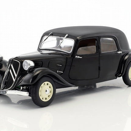 https://automodele.eu/environment/cache/images/productGfx_585737_0_0/S1800903-Citroen-Traction-11CV-1937-Solido-118.jpg