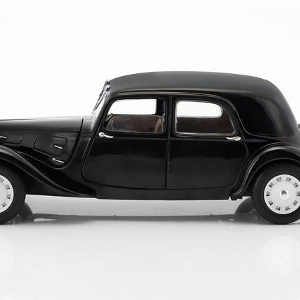 https://automodele.eu/environment/cache/images/productGfx_585739_0_0/S1800903-Citroen-Traction-11CV-1937-Solido-118.jpg