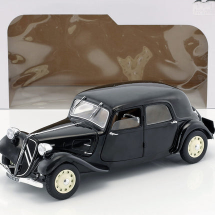 https://automodele.eu/environment/cache/images/productGfx_585742_0_0/S1800903-Citroen-Traction-11CV-1937-Solido-118.jpg