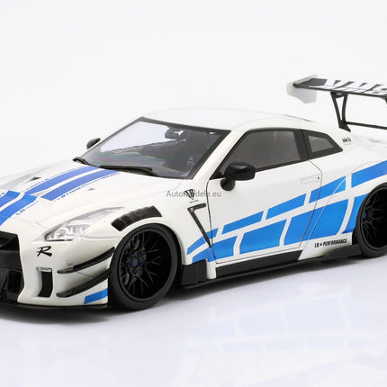 https://automodele.eu/environment/cache/images/productGfx_746642_0_0/S1805816-Nissan-GT-R-R35-LBWK-Liberty-Walk-Body-Kit-2.0-2024-White--Blue-Stripes-Solido-118.jpg