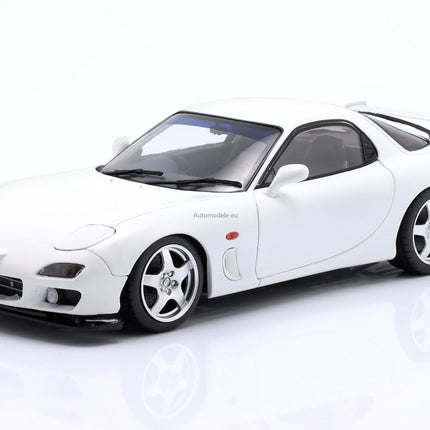 https://automodele.eu/environment/cache/images/productGfx_756526_0_0/S1810607-Mazda-RX-7-FD3RS-1999-Pure-White-Solido-118.jpg