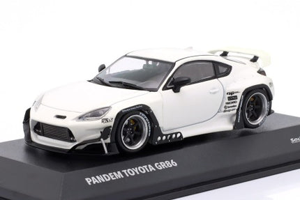 https://automodele.eu/environment/cache/images/productGfx_753966_500_500/S4315102-Toyota-GR86-Pandem-Rocket-Bunny-2022-White-Solido-143.jpg