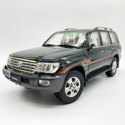 YX Car Model Toyota Land Cruiser LC100 1:18 Diecast Model Car - detailed collector display model