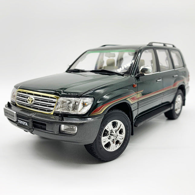 YX Car Model Toyota Land Cruiser LC100 1:18 Diecast Model Car - detailed collector display model