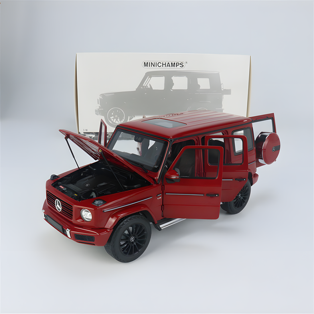 Minichamps 2020 Mercedes-Benz G-Class W463 1:18 Diecast Model Car - detailed collector display model