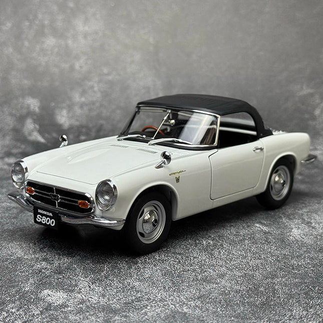 AutoArt 1966 Honda S800 Roadster White 1:18 Diecast Model Car - detailed collector display model