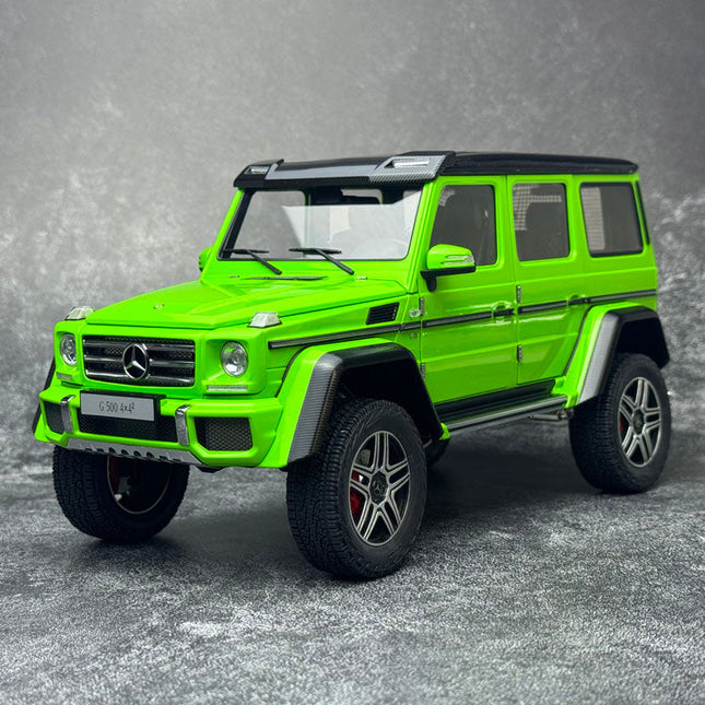 AutoArt Mercedes-Benz G500 4x4² 2016 Green 1:18 Diecast Model Car - detailed collector display model