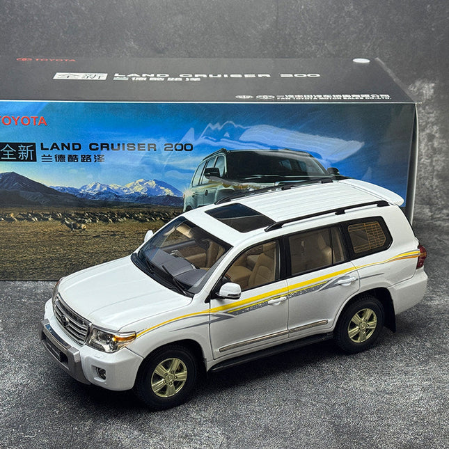 Original Factory Toyota Land Cruiser LC200 Black 1:18 Diecast Model Car - detailed collector display model