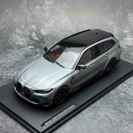 Solido BMW M3 G81 Touring 1:18 Diecast Model Car - collectible scale model car