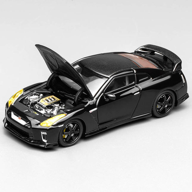 Motorhelix Nissan GT-R R35 Pearlescent Black Carbon Top 1:64 Diecast Model Car - studio product photo of the scale model