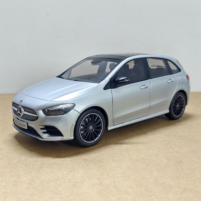Original Manufacturer Mercedes-Benz B-Class MPV Black 1:18 Diecast Model Car - studio product photo of the scale model