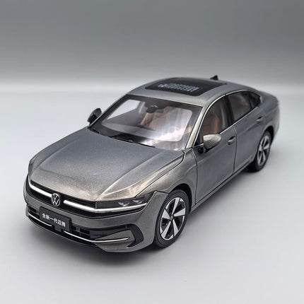 YX Car Model FAW-Volkswagen B9 Magotan 2024 Blue 1:18 Diecast Model Car - studio product photo of the scale model