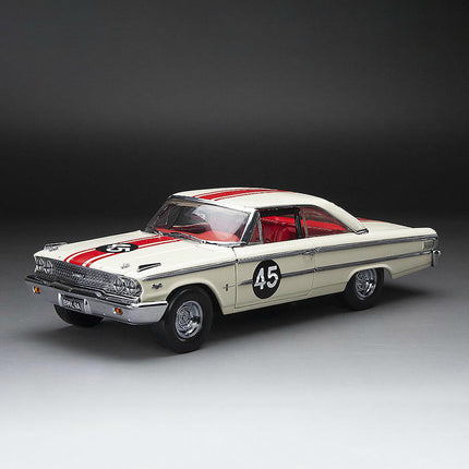 Sun Star 1963 Ford Galaxie 500XL 1:18 Diecast Model Car - studio product photo of the scale model
