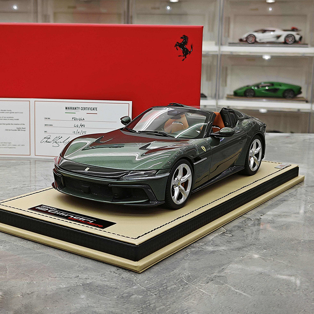 MR Collection Ferrari 12Cilindri Spider 1:18 Resin Model Car - detailed collector display model