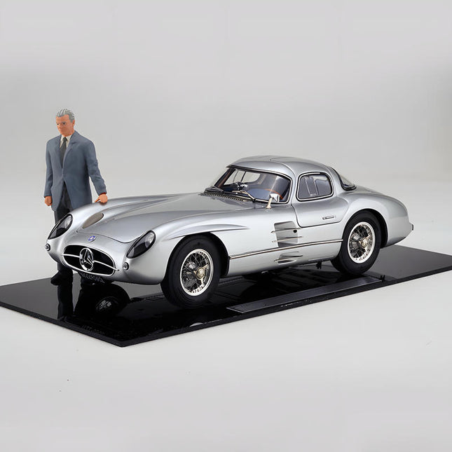 CMC Mercedes-Benz 300 SLR Uhlenhaut Coupe 1955 Silver M-246 1:18 Diecast Model Car - detailed collector display model