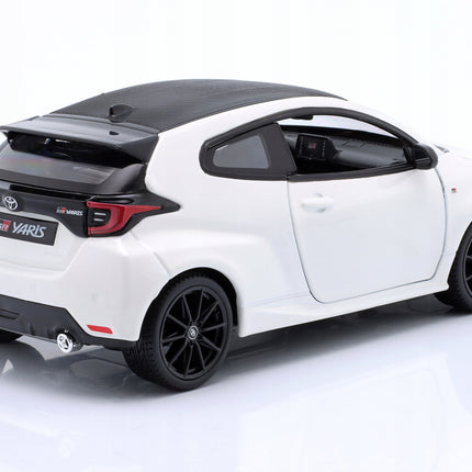 https://a.allegroimg.com/original/115fa0/794ce7c646bc8df66f634f91be5c/Toyota-GR-Yaris-2021-White-Maisto-1-24-Bialy-Metalowy-Model-Samochodu-32909-Stan-opakowania-oryginalne