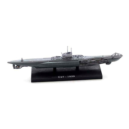 https://cdn.shopify.com/s/files/1/0567/1364/2151/files/U-47-Submarine-WWII-German-Type-VIIB-U-Boat-1-350-Scale-Diecast-Model-4.jpg?v=1703510177