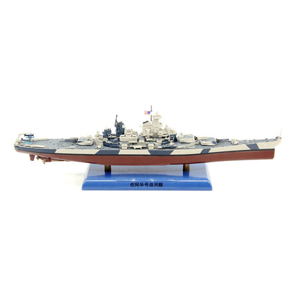 https://cdn.shopify.com/s/files/1/0567/1364/2151/products/USS-Iowa-BB-61-Battleship-1-1000-Scale-Diecast-Model-4.jpg?v=1670522557