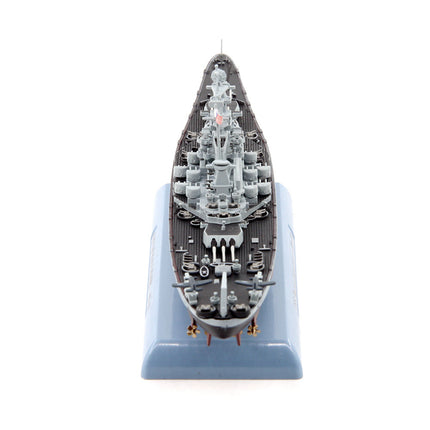 https://cdn.shopify.com/s/files/1/0567/1364/2151/products/USS-Massachusetts-BB-59-Battleship-1-1000-Scale-Diecast-Model-2.jpg?v=1670524148