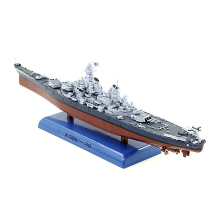 https://cdn.shopify.com/s/files/1/0567/1364/2151/products/USS-Missouri-BB-63-Battleship-1-1000-Scale-Diecast-Model-6.jpg?v=1670522941
