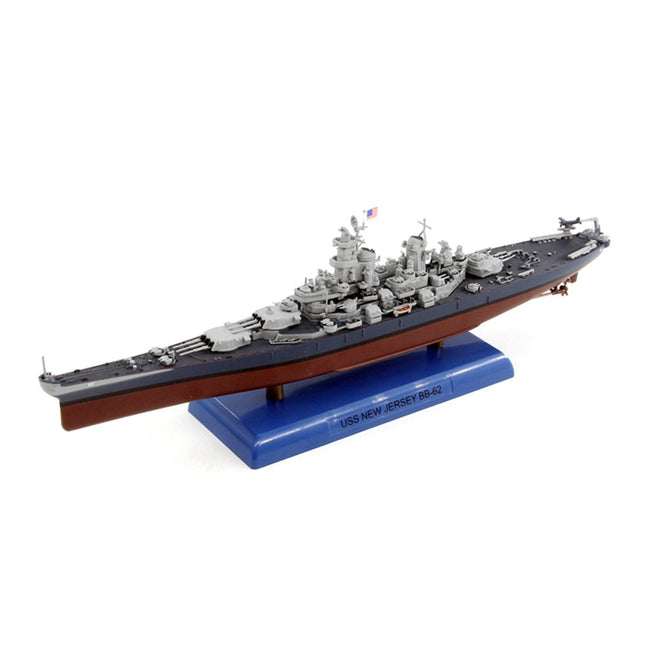 https://cdn.shopify.com/s/files/1/0567/1364/2151/products/USS-New-Jersey-BB-62-Battleship-1-1000-Scale-Diecast-Model-3.jpg?v=1670523221