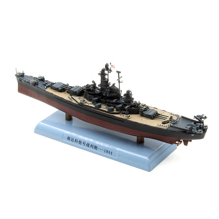 https://cdn.shopify.com/s/files/1/0567/1364/2151/products/USS-South-Dakota-BB-57-Battleship-1-1000-Scale-Diecast-Model-5.jpg?v=1670523949