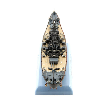 https://cdn.shopify.com/s/files/1/0567/1364/2151/products/USS-South-Dakota-BB-57-Battleship-1-1000-Scale-Diecast-Model-8.jpg?v=1670523877