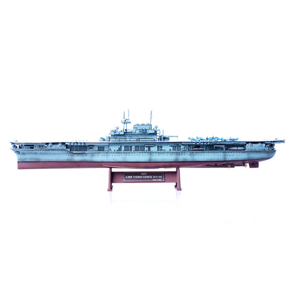 https://cdn.shopify.com/s/files/1/0567/1364/2151/products/USS-Yorktown-CV-5-Aircraft-Carrier-1-1000-Scale-Diecast-Model-2.jpg?v=1671603126