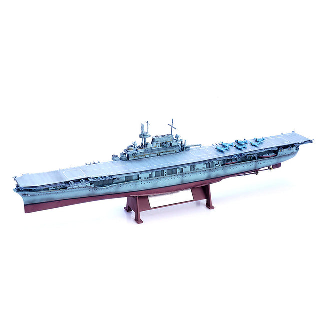 https://cdn.shopify.com/s/files/1/0567/1364/2151/products/USS-Yorktown-CV-5-Aircraft-Carrier-1-1000-Scale-Diecast-Model-4.jpg?v=1671603126