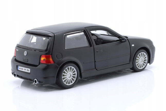 https://a.allegroimg.com/s720/11bc59/6e0b48a5442bb54eb8c5c908fae4/Volkswagen-VW-Golf-4-Mk4-IV-R32-2002-Maisto-1-24-Czarny-Model-Samochodu-Stan-opakowania-oryginalne