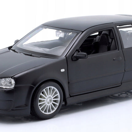https://a.allegroimg.com/original/11b0e8/3c824df841029ca266f7d6486353/Volkswagen-VW-Golf-4-Mk4-IV-R32-2002-Maisto-1-24-Czarny-Model-Samochodu