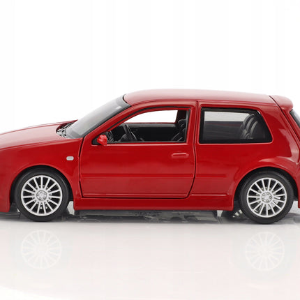 https://a.allegroimg.com/original/11ea15/ee05a2c043fc98720a256940d671/Volkswagen-VW-Golf-R32-4-IV-Mk4-V6-2002-Maisto-1-24-31290-Model-Samochodu-Model-Volkswagen-Golf-R32