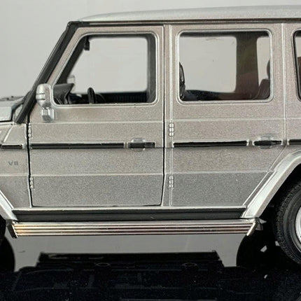 Welly 1:24 Mercedes-Benz G-Class Diecast Car Model