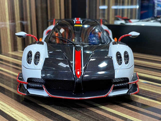 LCD Model Pagani Huayra Roadster BC White Carbon 1:18 Diecast Model Car - studio product photo of the scale model