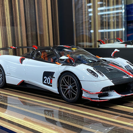 LCD Model Pagani Huayra Roadster BC White Carbon 1:18 Diecast Model Car - fine detailed model replica